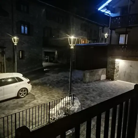 Tra Montagna E Citta - * Aosta