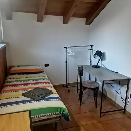 Tra Montagna E Citta -